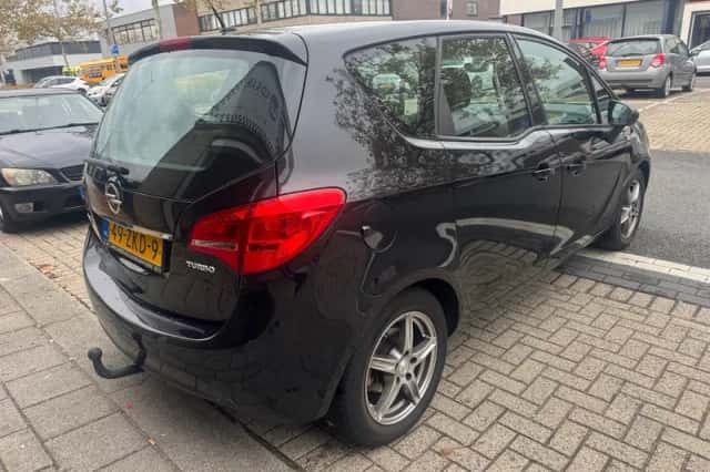 Opel Meriva (2011) thumbnail 6