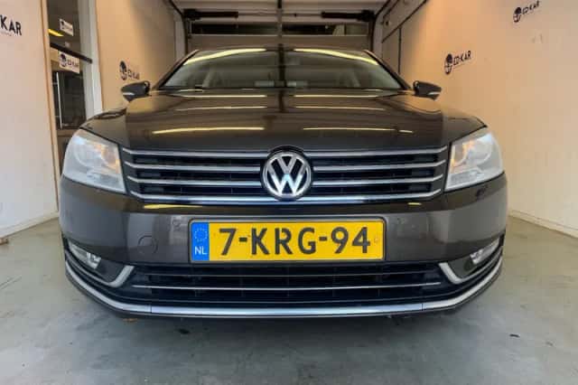 Volkswagen Passat (2013) thumbnail 5
