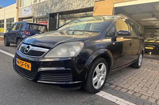 Opel Zafira (2005)