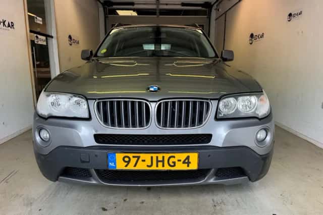 BMW X3 (2009) thumbnail 4