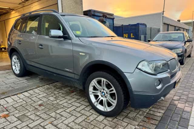 BMW X3 (2009) thumbnail 5