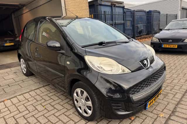 Peugeot 107 (2011) thumbnail 5