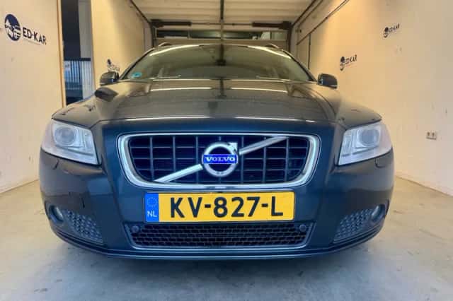 Volvo V70 (2012) thumbnail 4