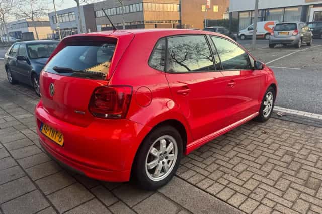 Volkswagen Polo (2012) thumbnail 6