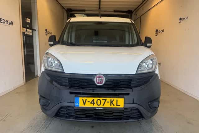 Fiat Doblo (2017) thumbnail 4