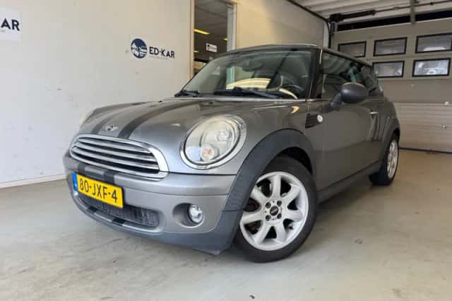MINI One (2009)