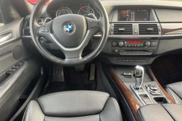 BMW X5 (2013) thumbnail 2