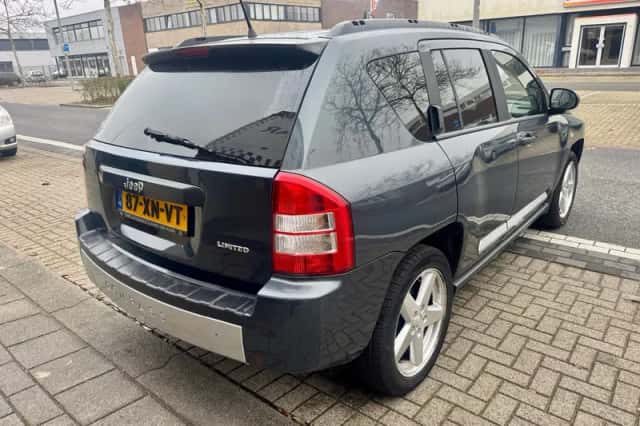 Jeep Compass (2007) thumbnail 6