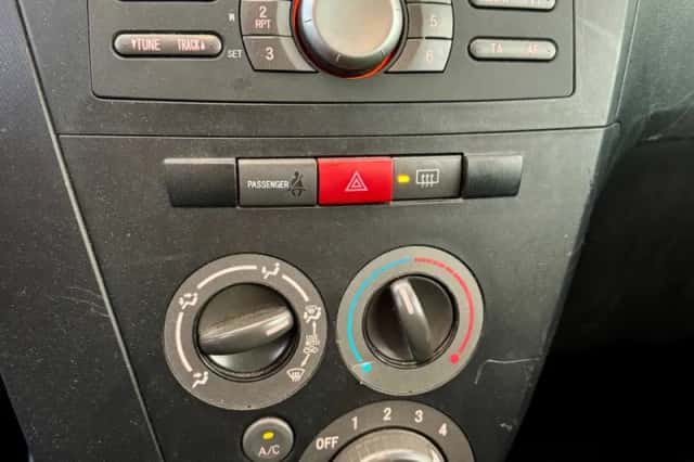 Daihatsu CUORE (2012) thumbnail 3