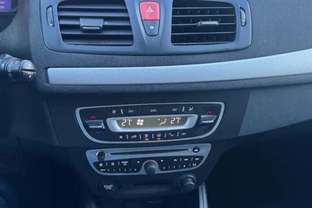 Renault Mégane (2009) thumbnail 3