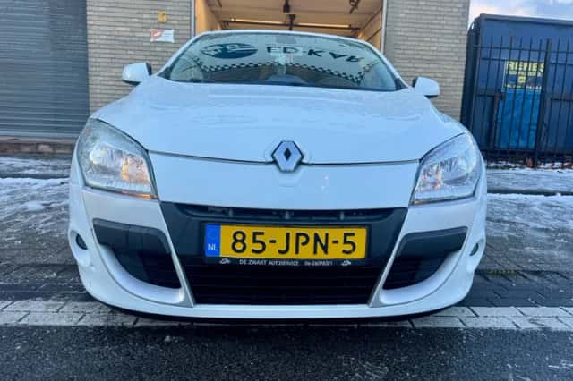 Renault Mégane (2009) thumbnail 4