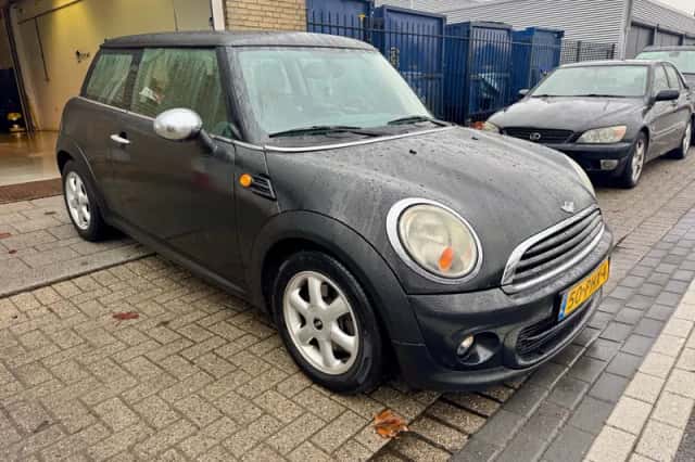 MINI One (2011) thumbnail 5