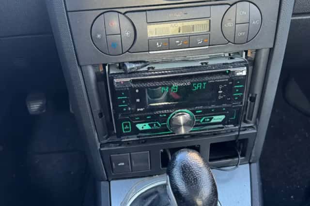 Ford Mondeo (2005) thumbnail 3