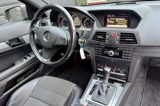 Mercedes-Benz E-Klasse (2013) thumbnail 2