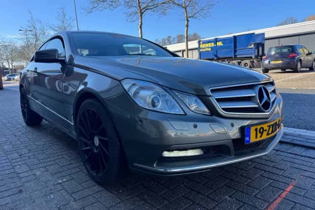 Mercedes-Benz E-Klasse (2013) thumbnail 5