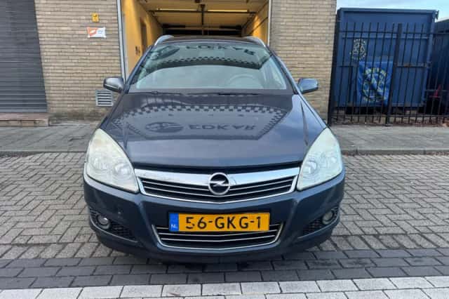 Opel Astra (2008) thumbnail 5