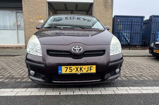 Toyota VERSO (2007) thumbnail 4