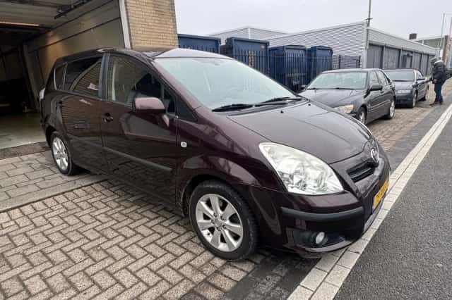Toyota VERSO (2007) thumbnail 5
