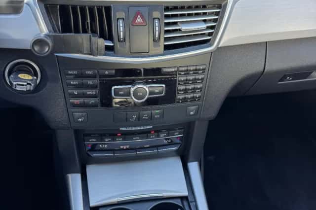 Mercedes-Benz E-Klasse (2013) thumbnail 3