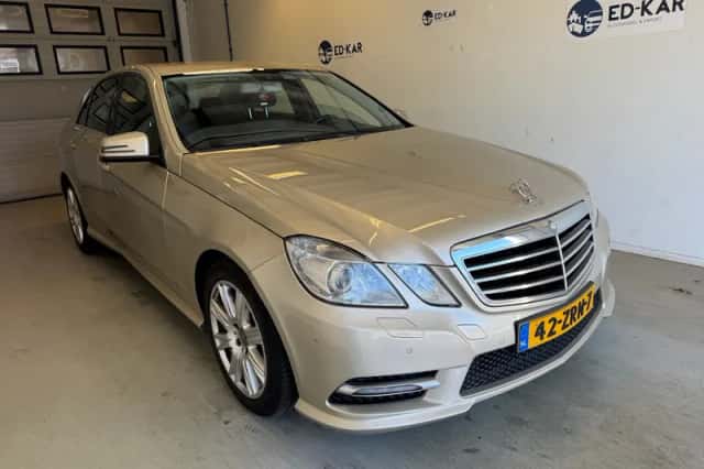 Mercedes-Benz E-Klasse (2013) thumbnail 5