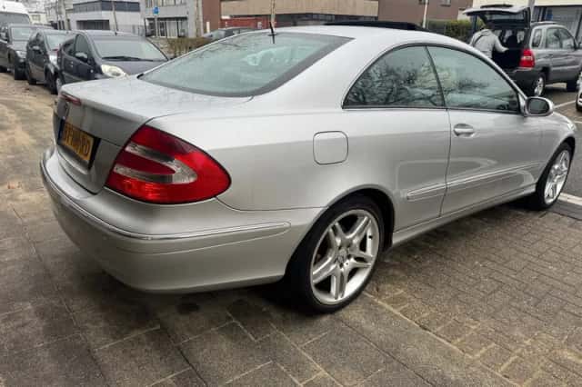 Mercedes-Benz CLK-Klasse (2003) thumbnail 6