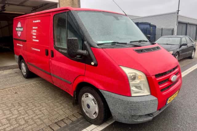 Ford Transit (2009) thumbnail 4