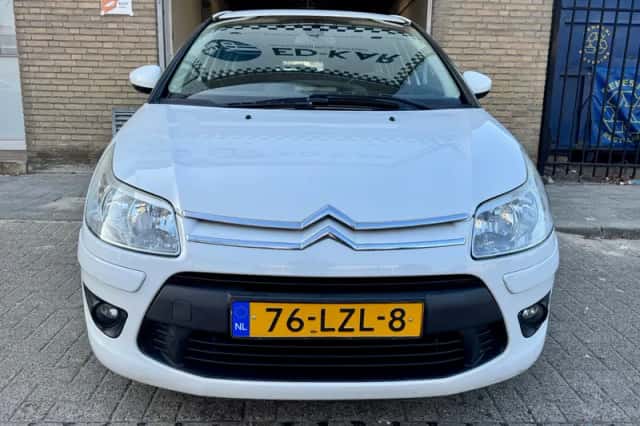 Citroën C4 (2010) thumbnail 4