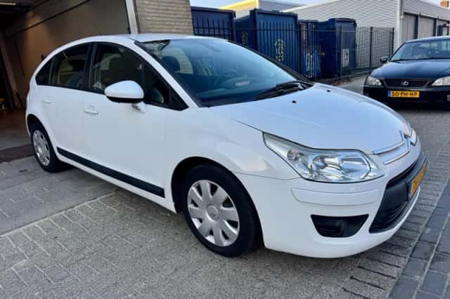 Citroën C4 (2010) thumbnail 5