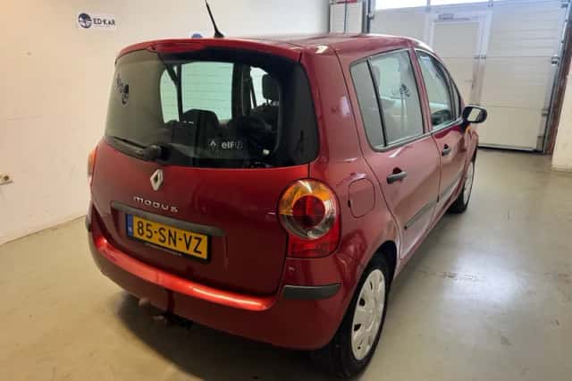 Renault MODUS (2006) thumbnail 6