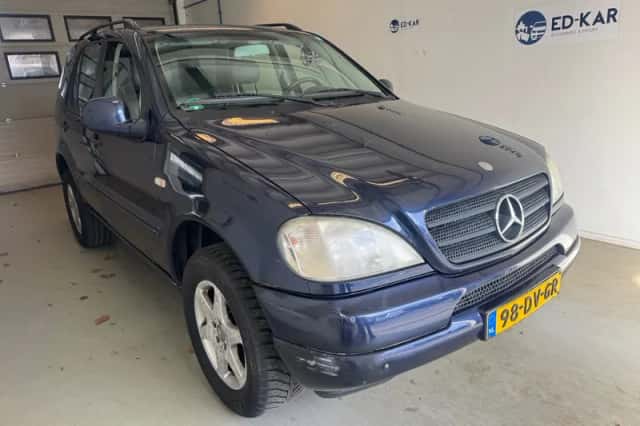 Mercedes-Benz ML-Klasse (2000) thumbnail 5