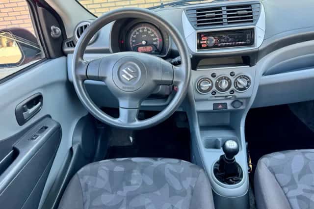Suzuki Alto (2010) thumbnail 2