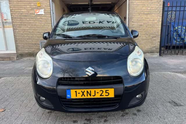 Suzuki Alto (2010) thumbnail 3