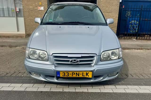 Hyundai TRAJET (2004) thumbnail 5