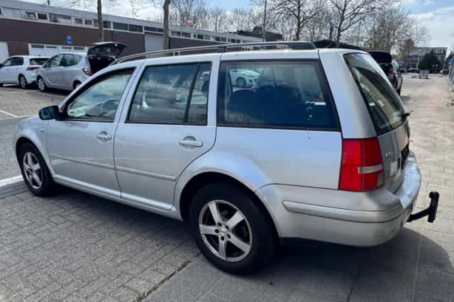 Volkswagen Golf (2004) thumbnail 6