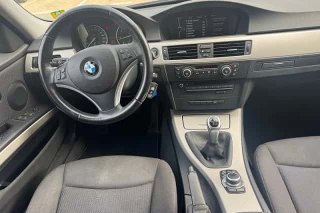 BMW 3-Serie (2011) thumbnail 2