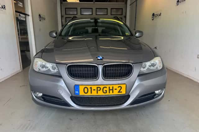 BMW 3-Serie (2011) thumbnail 4