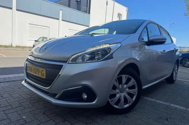 Peugeot 208 (2017)
