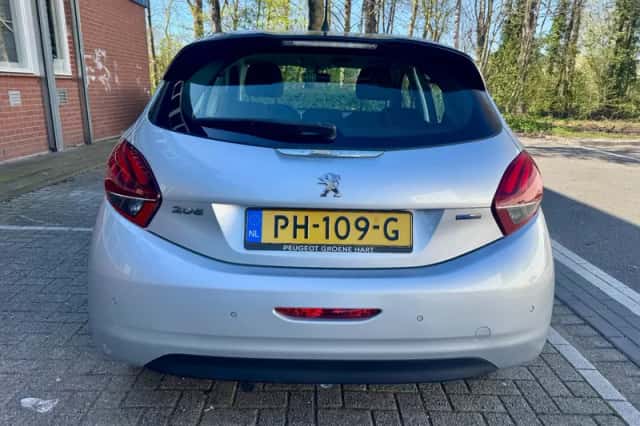 Peugeot 208 (2017) thumbnail 6