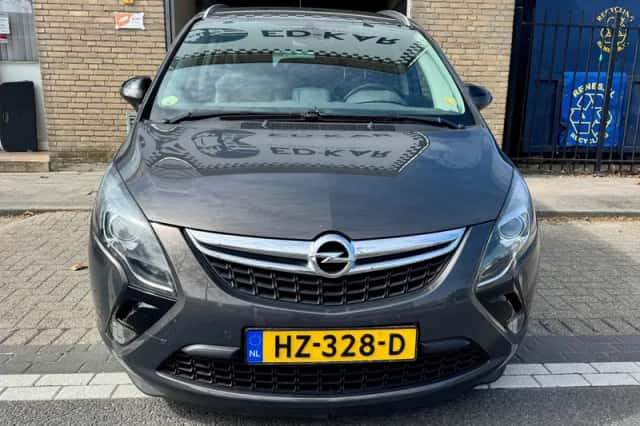 Opel Zafira Tourer (2014) thumbnail 5