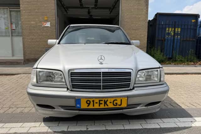 Mercedes-Benz C-Klasse (2000) thumbnail 4