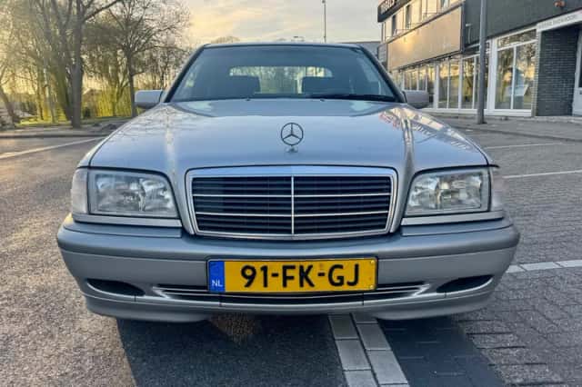 Mercedes-Benz C-Klasse (2000) thumbnail 4