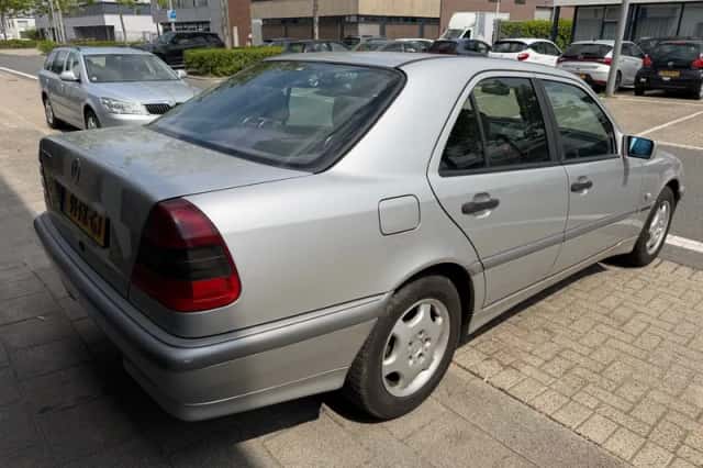 Mercedes-Benz C-Klasse (2000) thumbnail 6