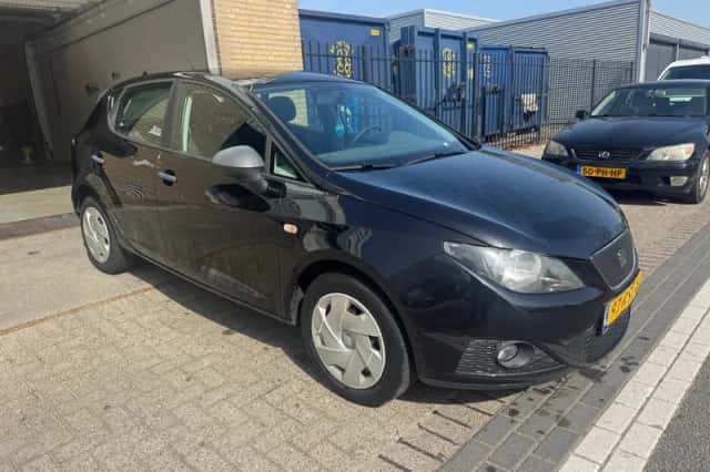 SEAT Ibiza (2011) thumbnail 5
