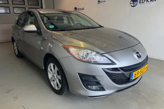 Mazda 3 (2011) thumbnail 5