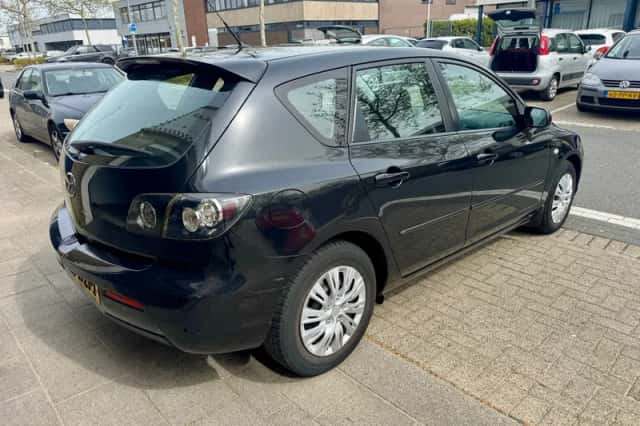 Mazda 3 (2009) thumbnail 6