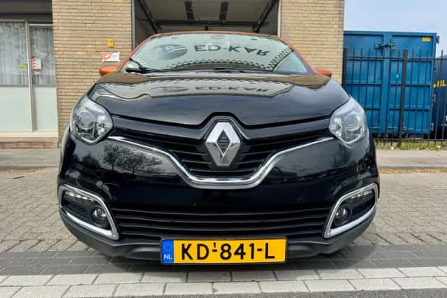 Renault Captur (2015) thumbnail 4