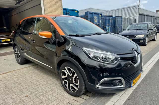 Renault Captur (2015) thumbnail 5