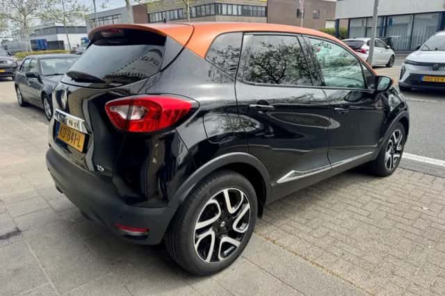 Renault Captur (2015) thumbnail 6