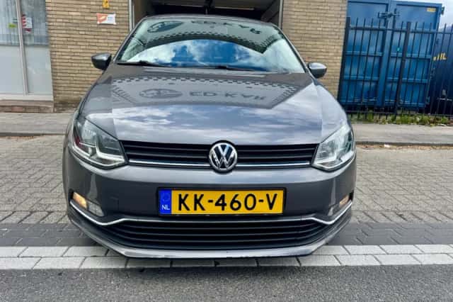 Volkswagen Polo (2016) thumbnail 4