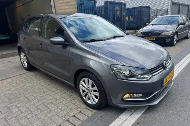 Volkswagen Polo (2016) thumbnail 5